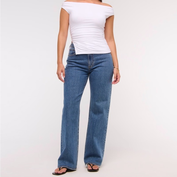 Abercrombie & Fitch Denim - Abercrombie & Fitch Curve Love High Rise 90s Relaxed Jean